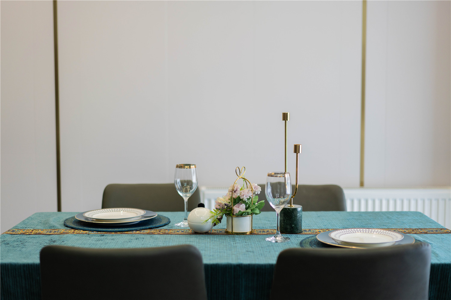 現(xiàn)代輕奢風