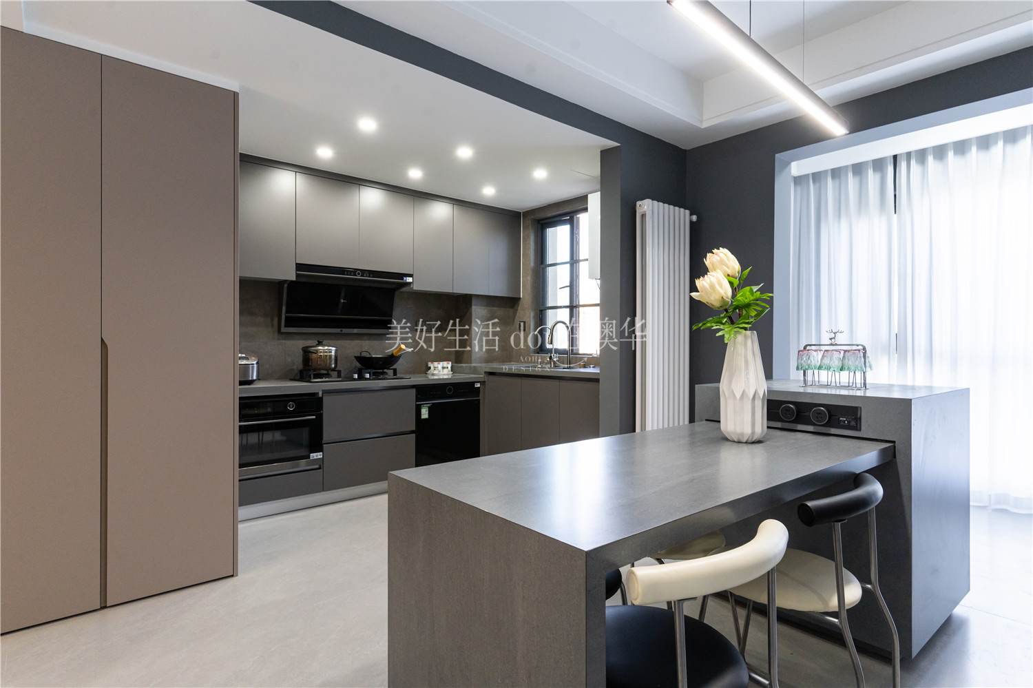 牧嶺易城158㎡現(xiàn)代風(fēng),武漢裝修設(shè)計(jì)