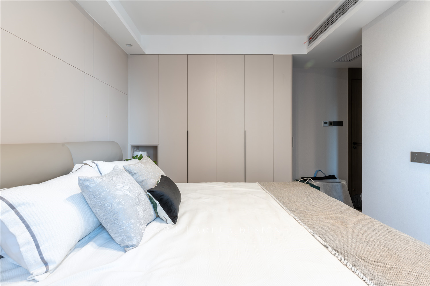 萬科漢口傳奇裝修,現(xiàn)代輕奢風(fēng)格