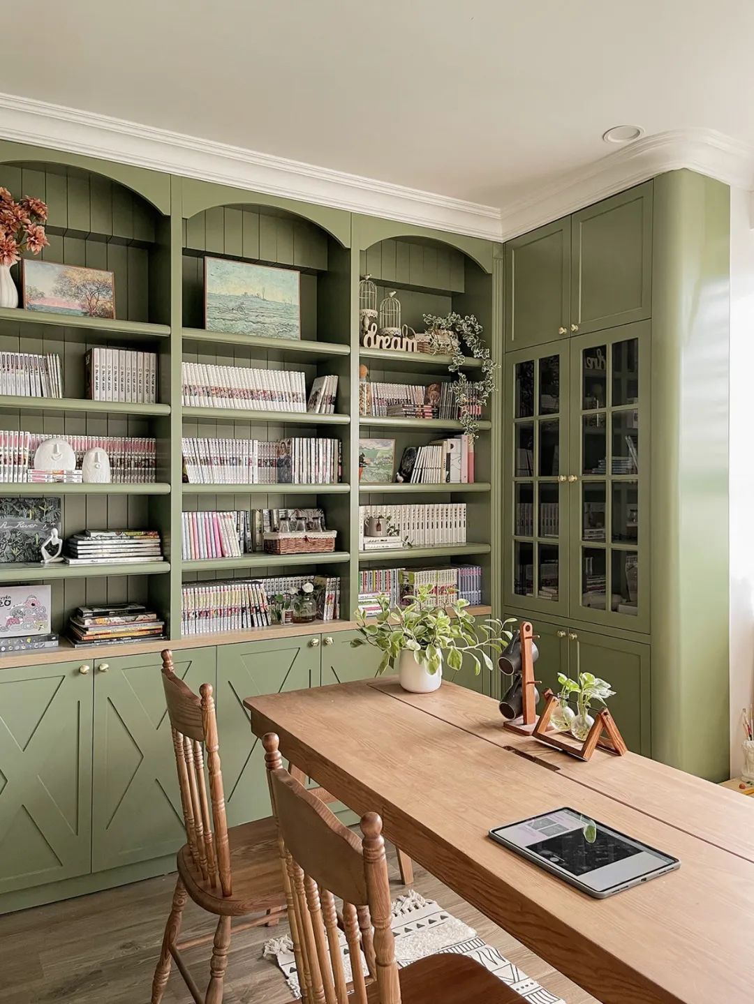 澳華裝飾,餐廳布局,武漢裝修設(shè)計 澳華裝飾,餐廳布局,武漢裝修設(shè)計